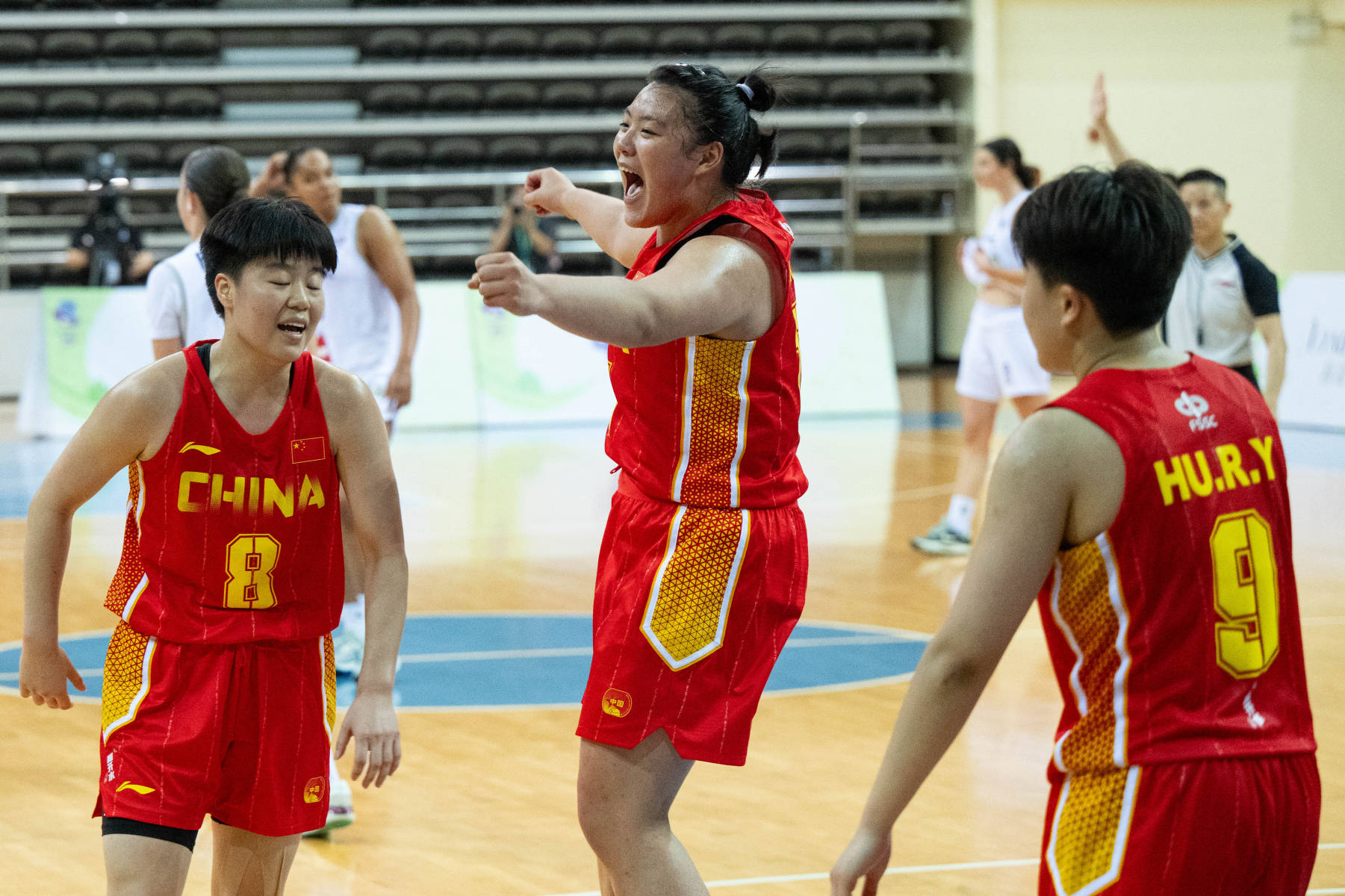 中国女篮在国际女子篮球比赛中夺冠夺冠